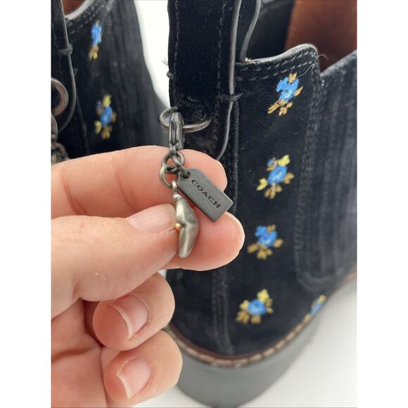 Coach Bowery Black Suede Floral Embroidery Chelsea Ankle Boots Booties 2” Sz 6 - Picture 10 of 16